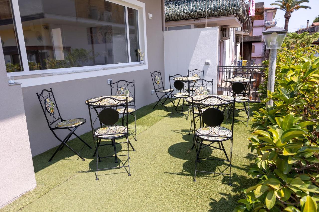Sicily In 2 - & Breakfast Bed and breakfast