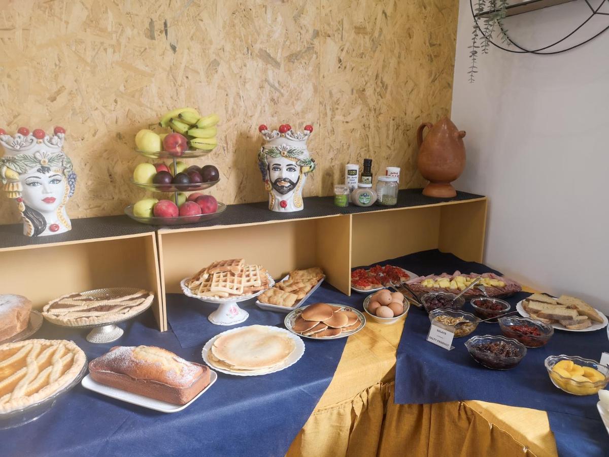 Bed and breakfast Sicily In 2 - & Breakfast *